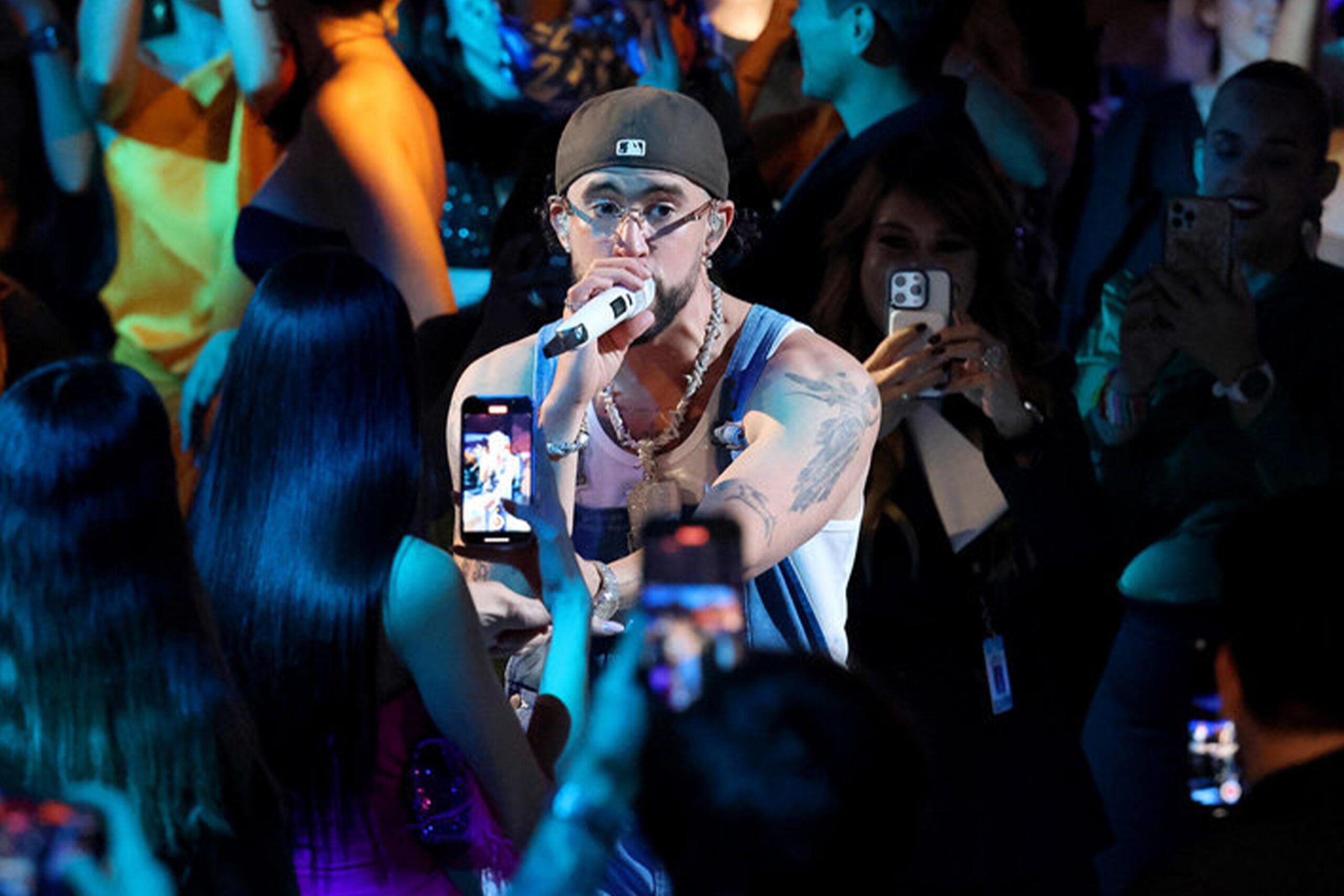 Bad Bunny - Un Verano Sin Ti Lyrics and Tracklist